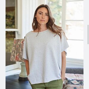 Frank & Eileen Olive capelet light gray EUC